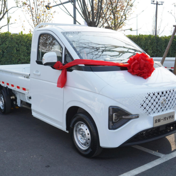 四川东风睿立达T7：卓越驾驶之选